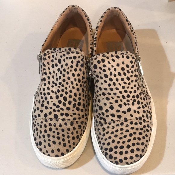 DV Dolce Vita Audree women’s Slip On Sneaker with Zipper Detailing-Size 8.5 - Picture 2 of 8